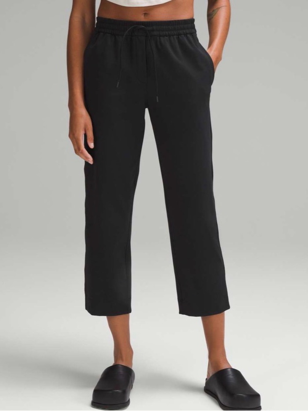 Lululemon black 25” trouser
